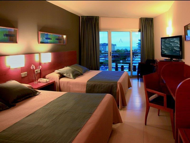Aqua Onabrava & 4*sup 4* Santa Susanna